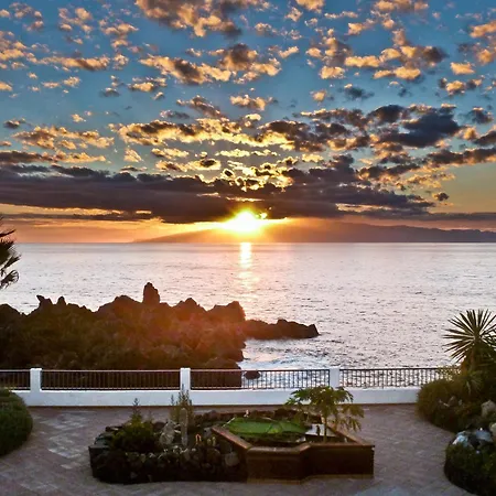 Luxury Oceanfront In - Next To Apartman *