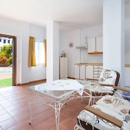 Luxury Oceanfront In - Next To Apartamento *